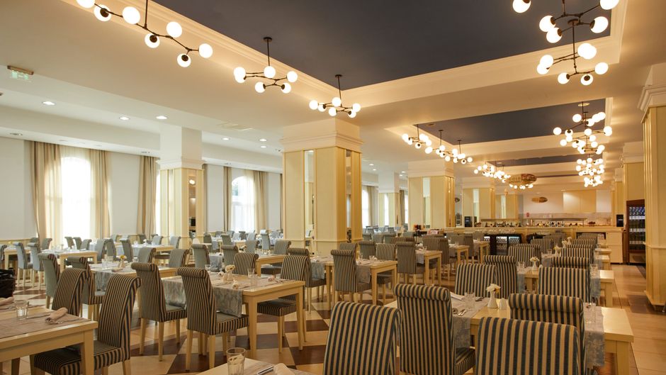Dreams Sunny Beach Resort & Spa Restaurant