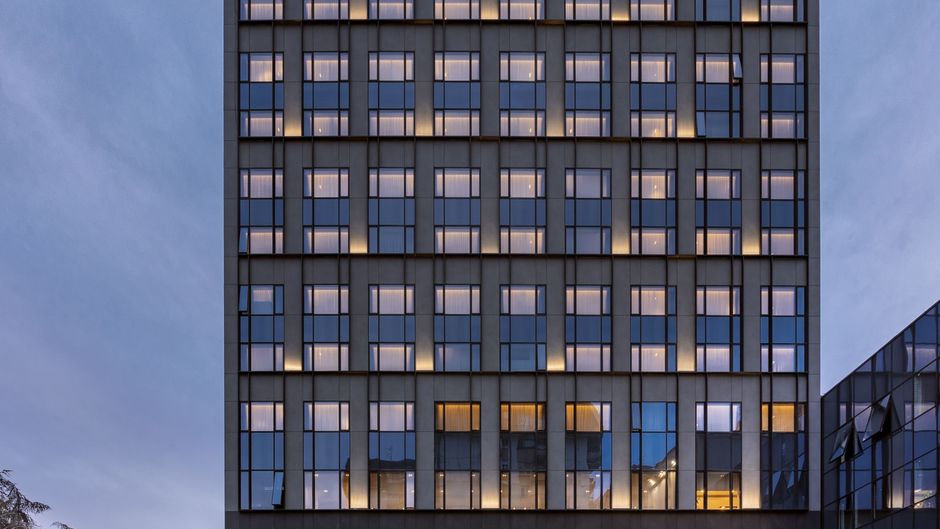 Hotel Mona Plaza Exterior