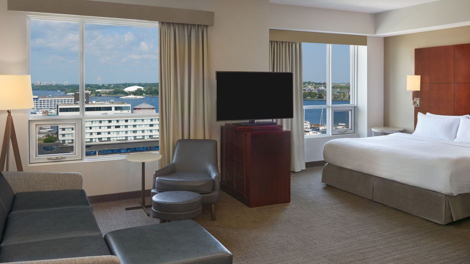 Residence Inn Kingston Water's Edge Suite