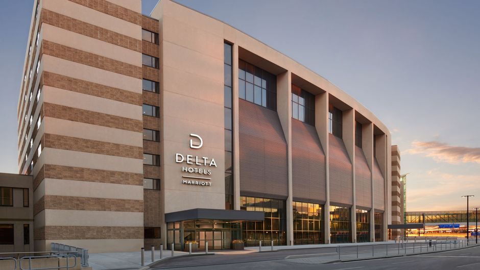 Delta Hotels Calgary Airport In-Terminal Exterior