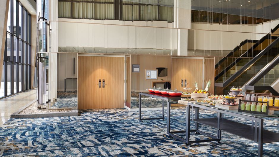Delta Hotels Calgary Airport In-Terminal Meeting