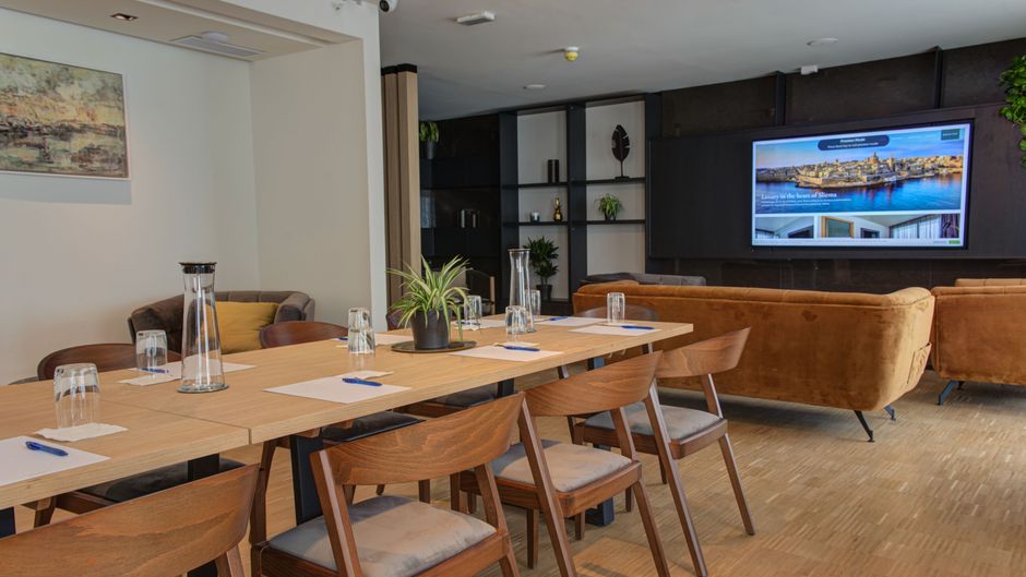 Land's End Boutique Hotel Meeting