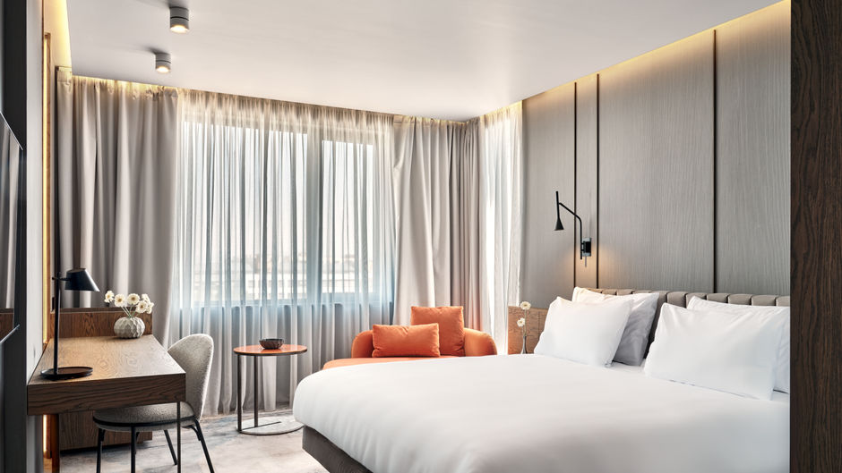 Crowne Plaza Sofia Room