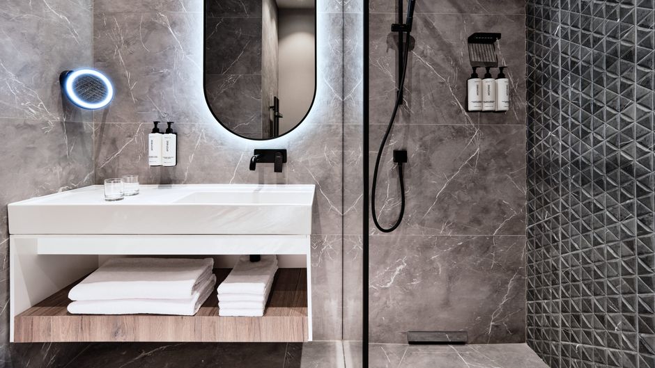 Crowne Plaza Sofia Room