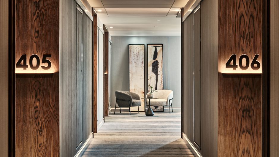 Crowne Plaza Sofia Lobby