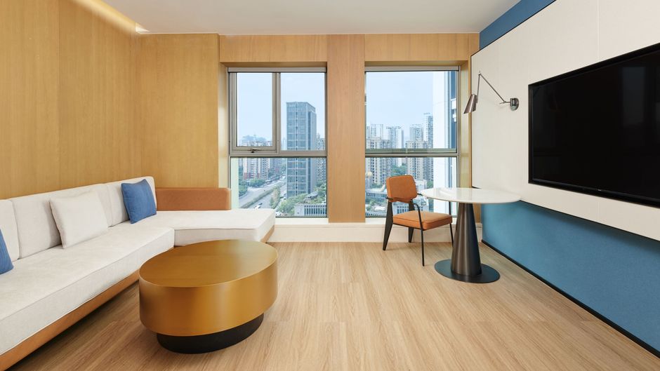 Four Points Chongqing North Railway Suite
