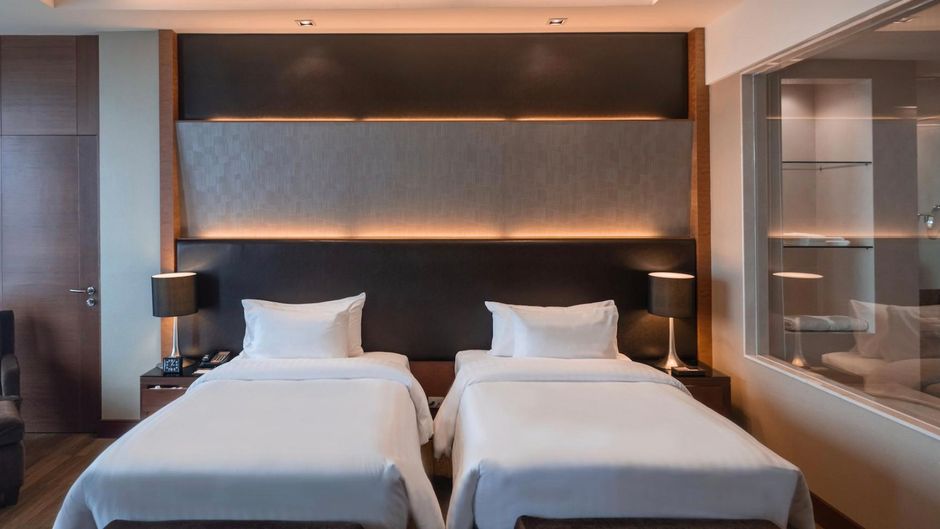 Grand FourWings Convention Hotel Room