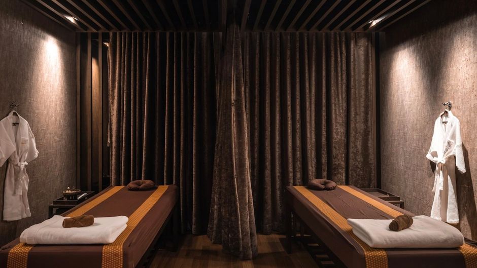Grand FourWings Convention Hotel Spa