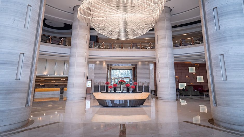 Grand FourWings Convention Hotel Lobby