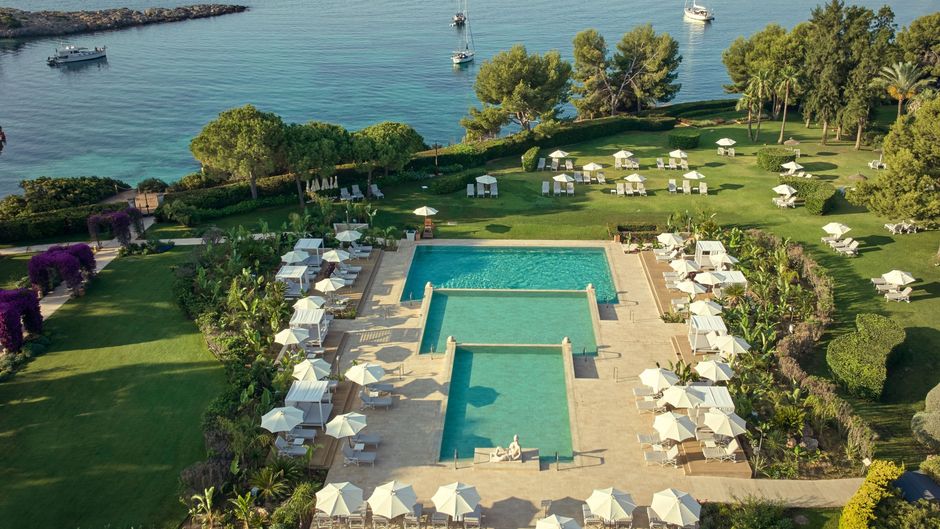 The St. Regis Mardavall Mallorca Resort Pool