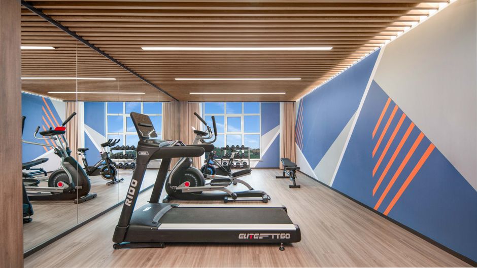 Holiday Inn Exp Xing County Health Club