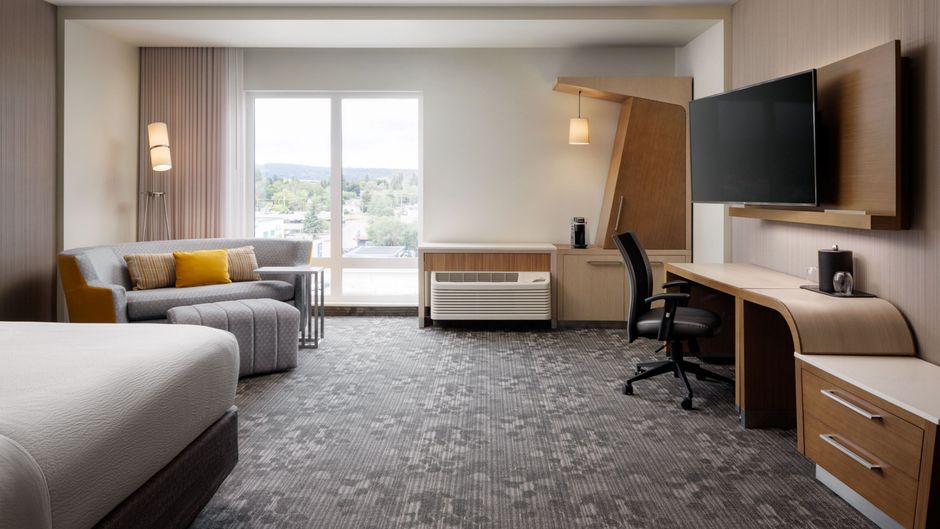 Courtyard Prince George Suite