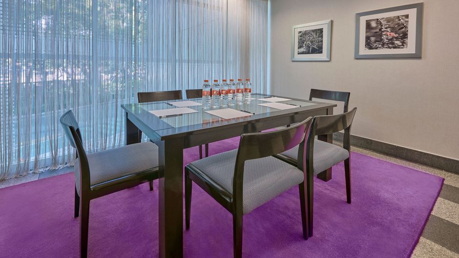 City Express Plus by Marriott Room