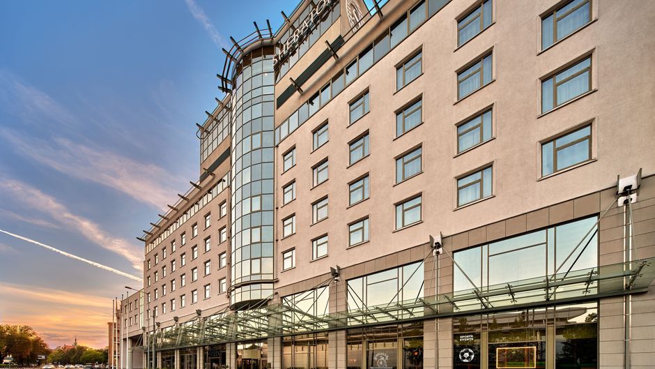 Sheraton Poznan Hotel Exterior
