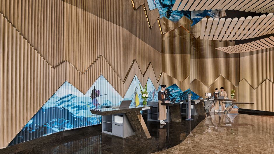 Crowne Plaza Snow World Exterior