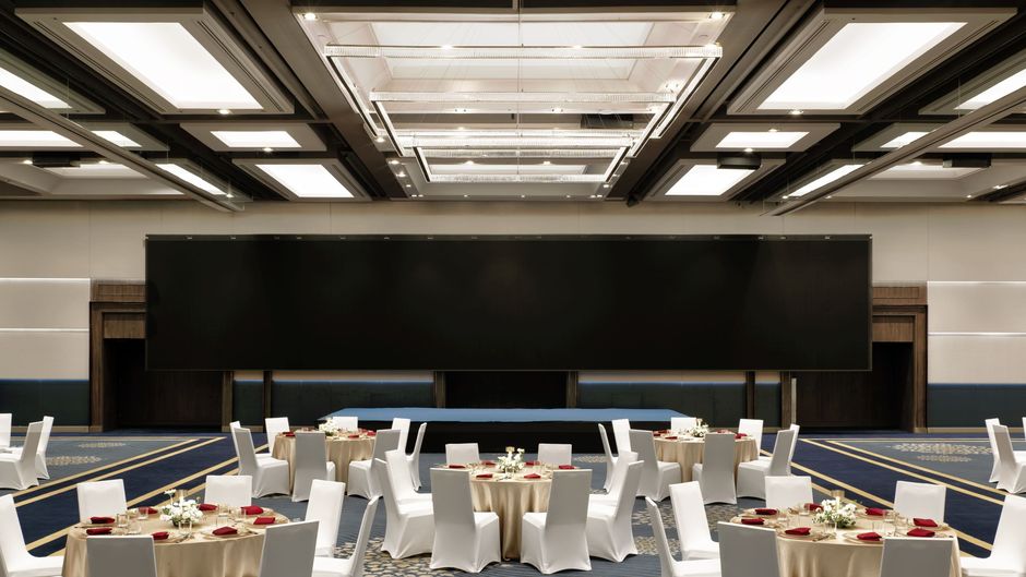 Royal Orchid Sheraton Riverside Hotel Meeting