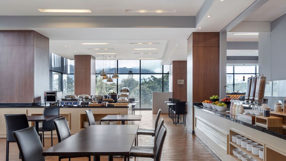 Fairfield by Marriott Bogota Embajada Restaurant