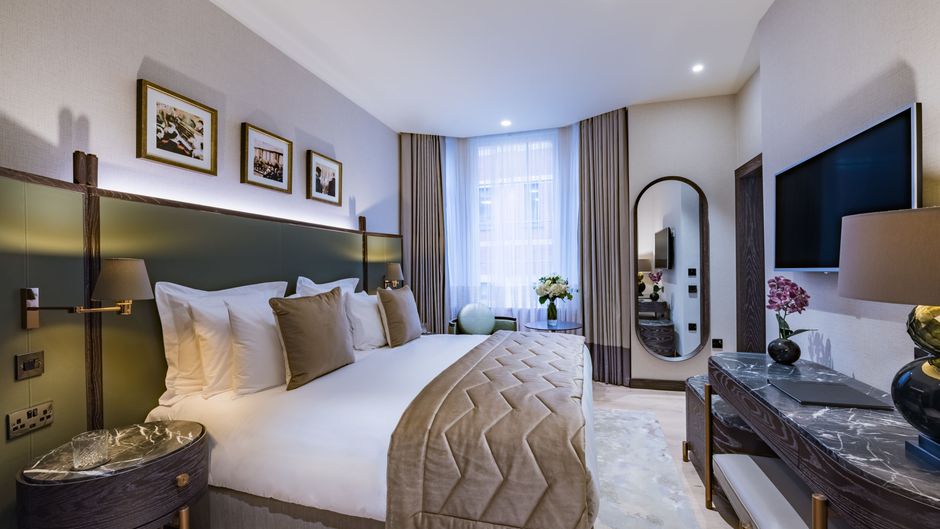Stock Exchange Hotel Room