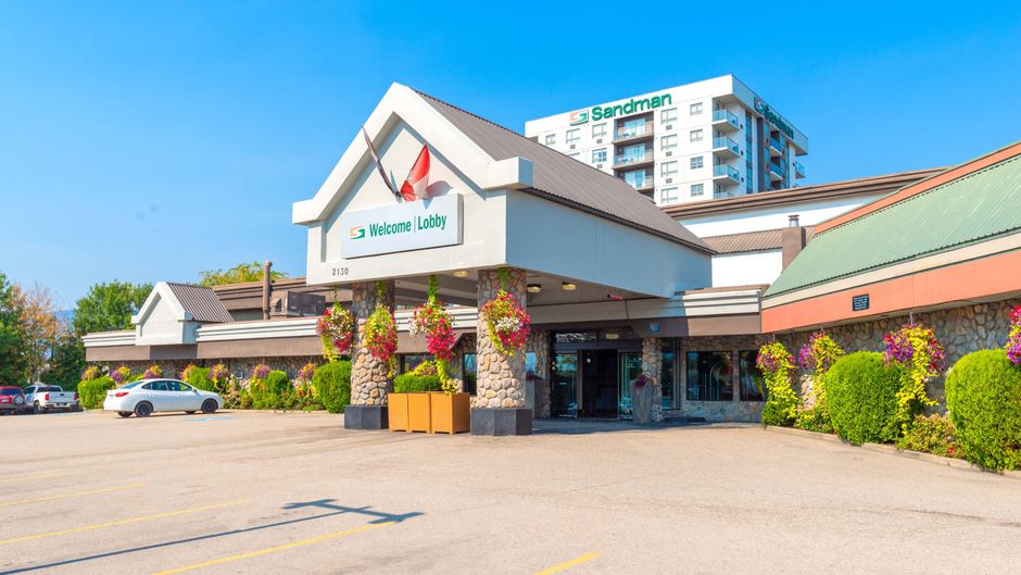 Sandman Hotel Kelowna Exterior