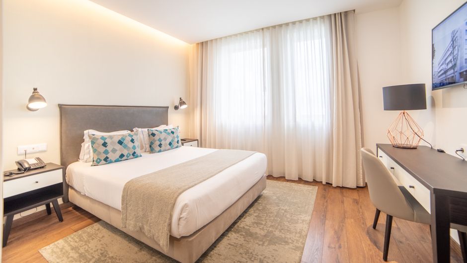 VIP Executive Picoas Hotel Room