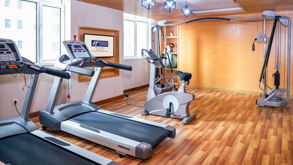 Holiday Inn Express Tangshan Downtown Health Club