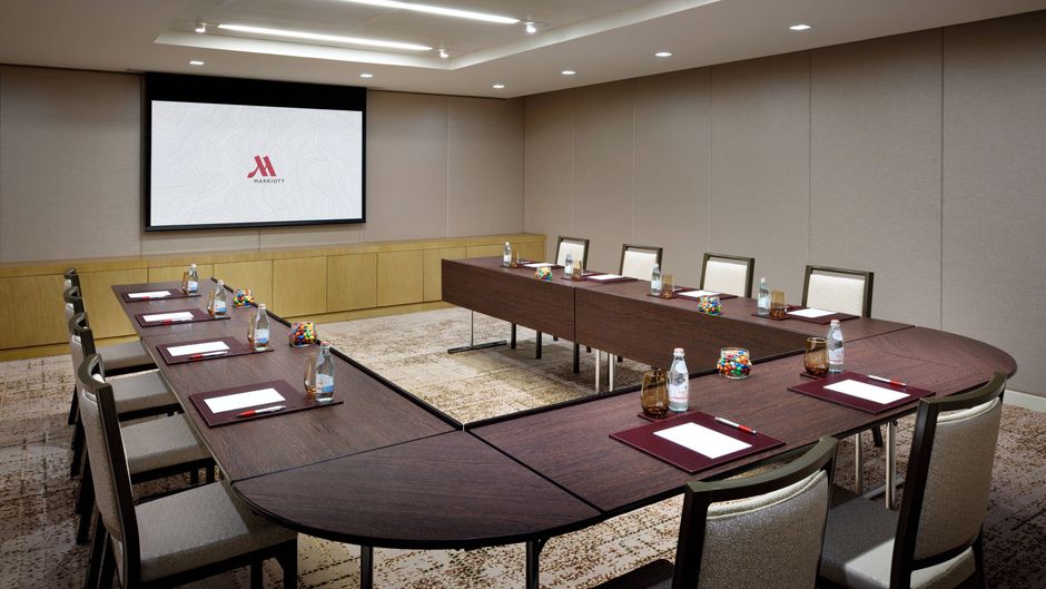 Marriott Hotel Downtown, Abu Dhabi Meeting