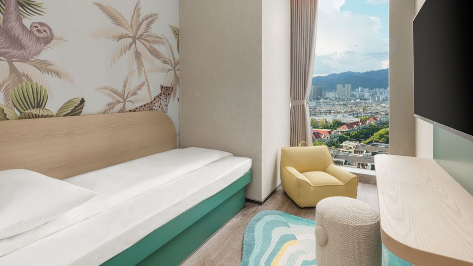 Lishui Marriott Hotel Suite