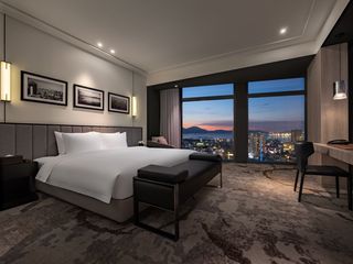 Crowne Plaza Danang City Centre