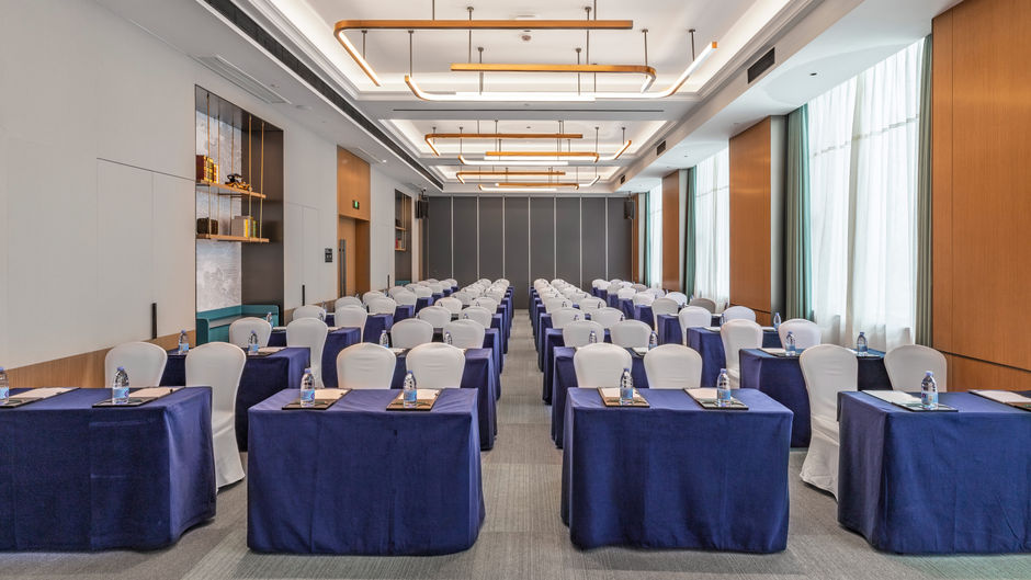 Hampton Qingdao West Coast Meeting