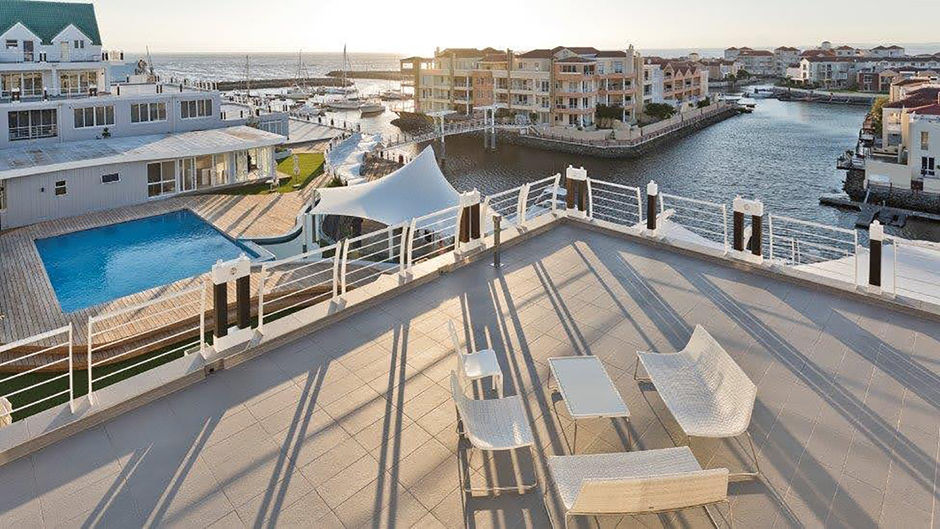 Krystal Beach Hotel Exterior