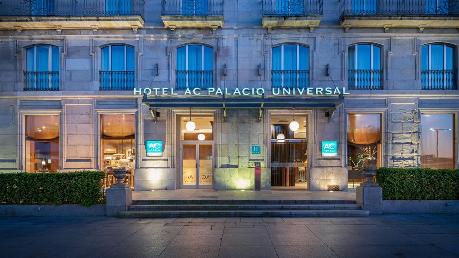 AC Palacio Universal Exterior