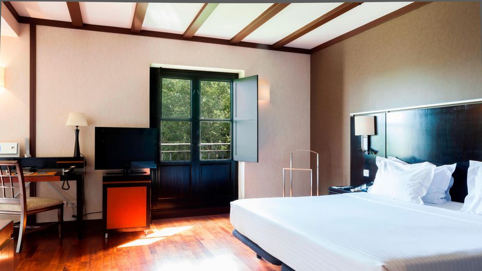 AC Hotel Palacio de Santa Ana Suite