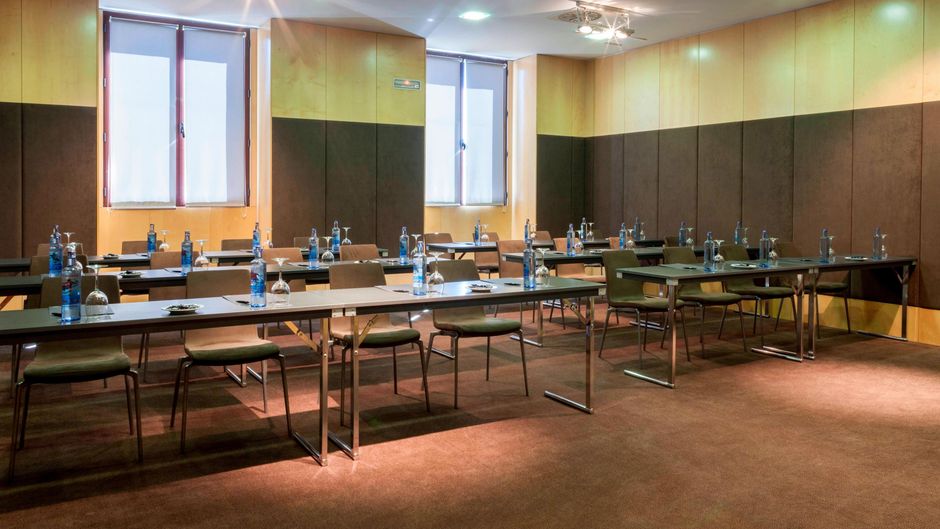 AC Hotel Palacio de Santa Ana Meeting