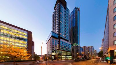 AC Hotel Montreal Downtown