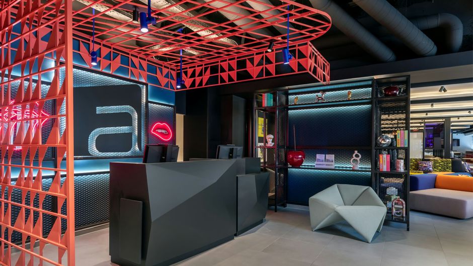 Aloft Dijon Lobby