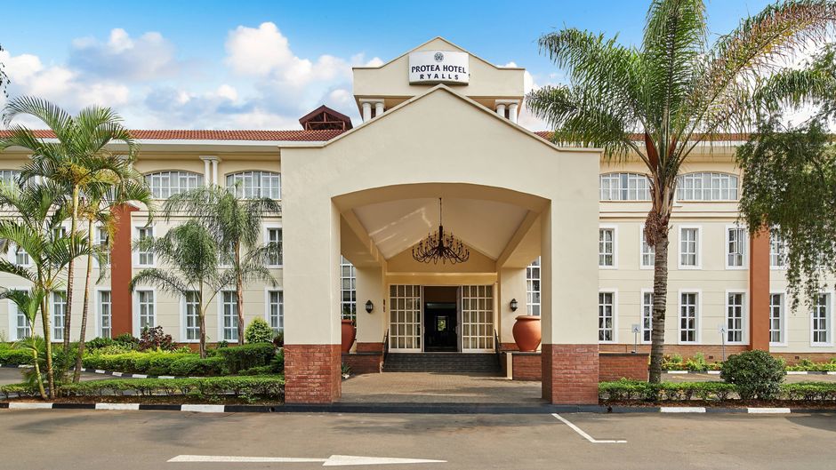Protea Hotel Ryalls Exterior