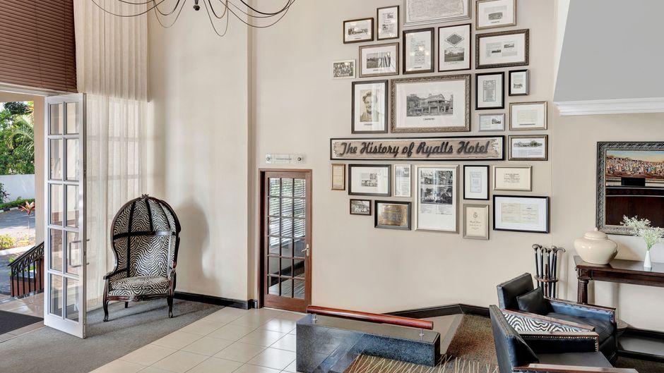 Protea Hotel Ryalls Lobby