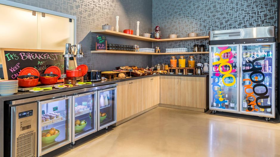 Aloft Montevideo Hotel Restaurant