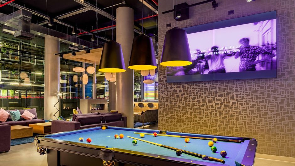 Aloft Montevideo Hotel Pool