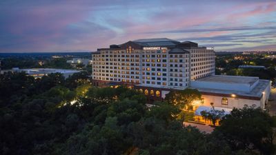 Renaissance Austin Hotel