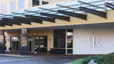 Renaissance Chicago O'Hare Suites Hotel