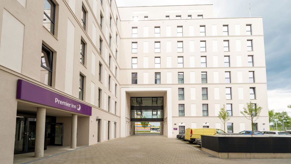 Premier Inn Berlin Airport Hotel Exterior