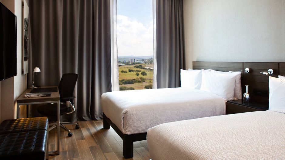 AC Hotel by Marriott Queretaro Antea Room