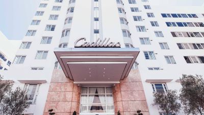 Cadillac Hotel-Beach Club, Autograph Col