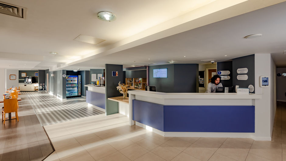 Holiday Inn Express Norwich Exterior