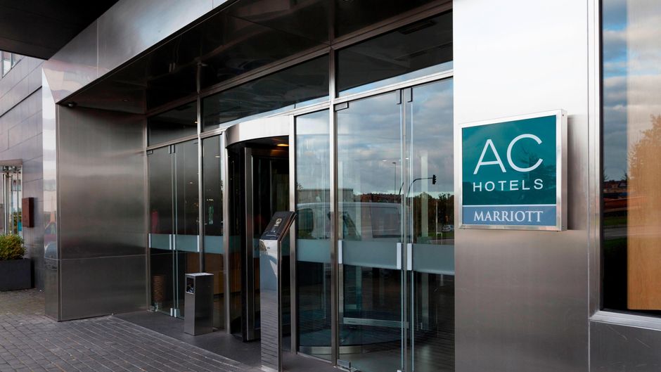 AC Hotel Gijon Exterior