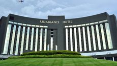 Renaissance St Louis Hotel Airport