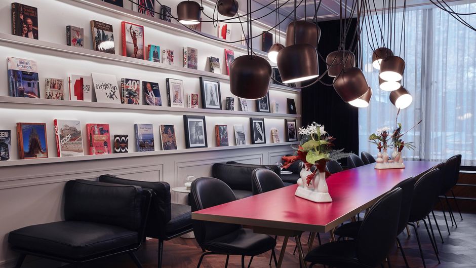 Roomers Munich, Autograph Collection Other