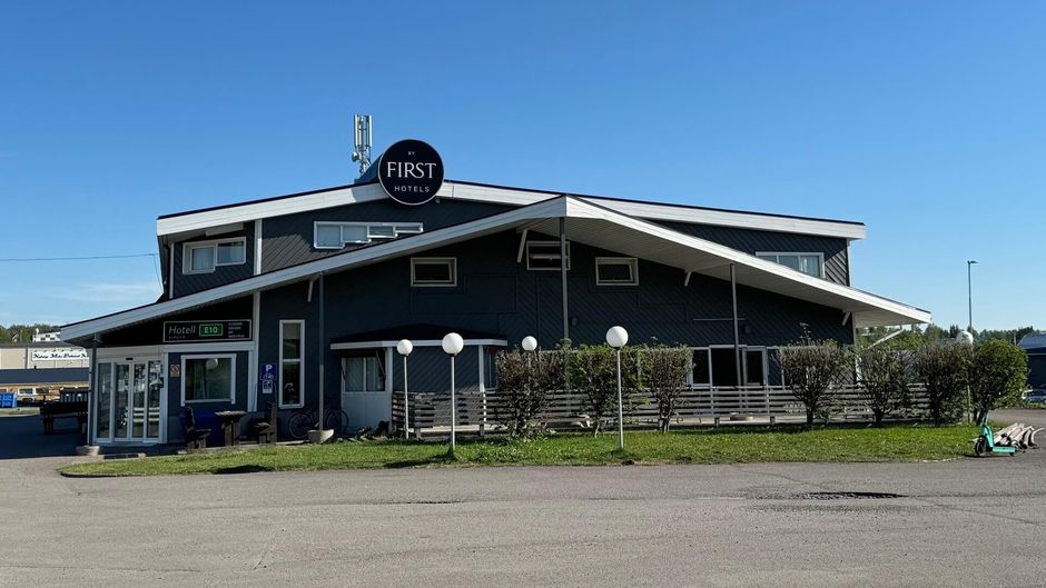 Hotel E10 Exterior