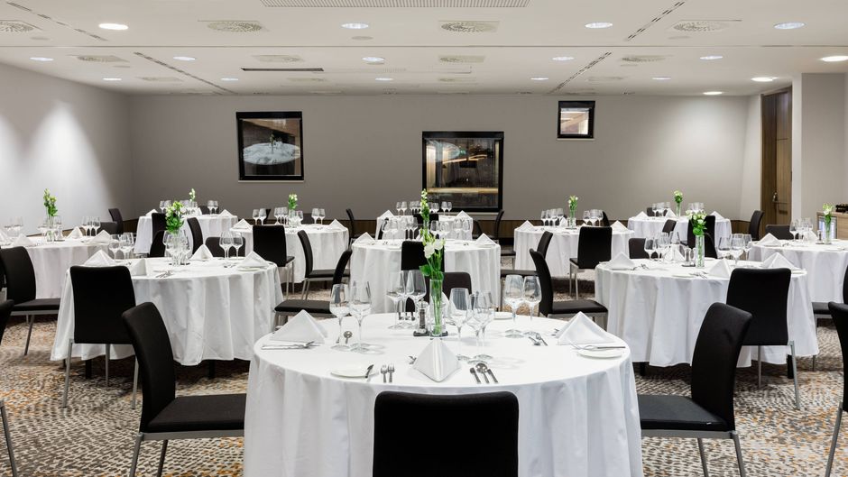 AC Hotel Bratislava Old Town Meeting